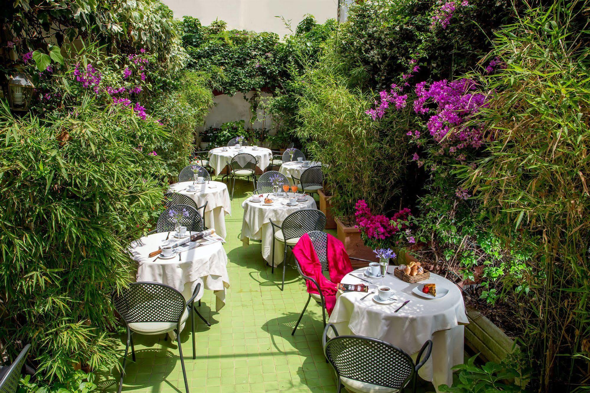 Panama Garden Hotel Rom